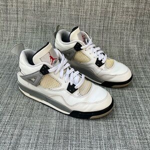 Men's Air Jordan IV White and Gray Sneakers